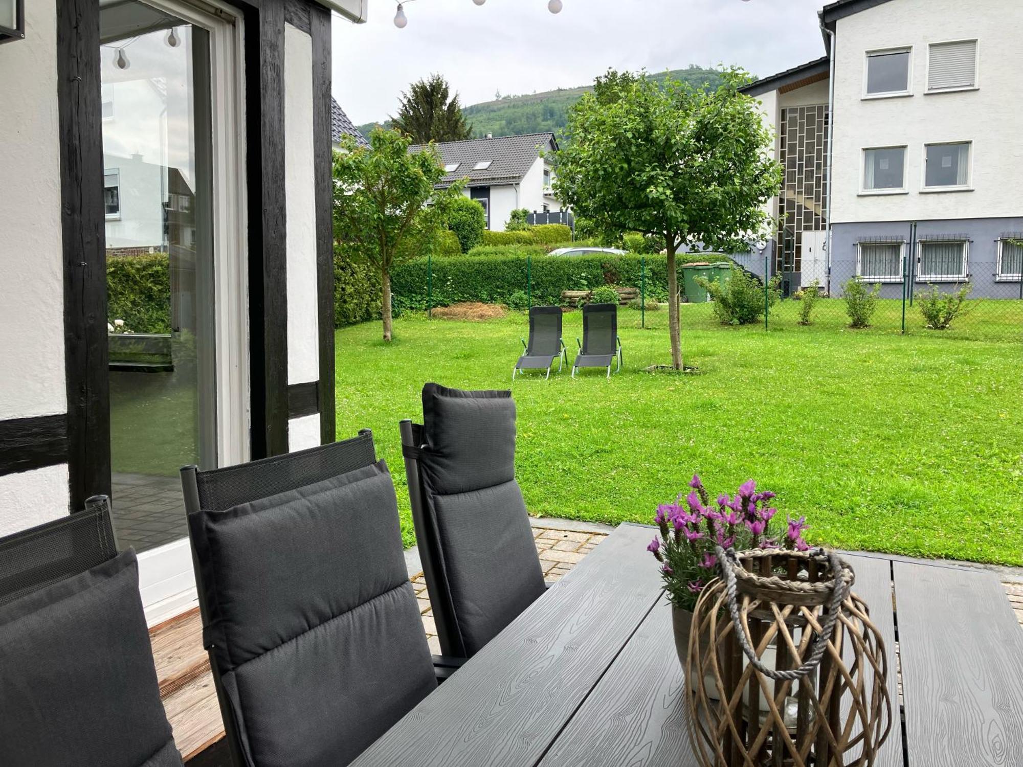 Landhaus Augenblicke In Olsberg - Modernes Ferienhaus Mit Garten Екстериор снимка